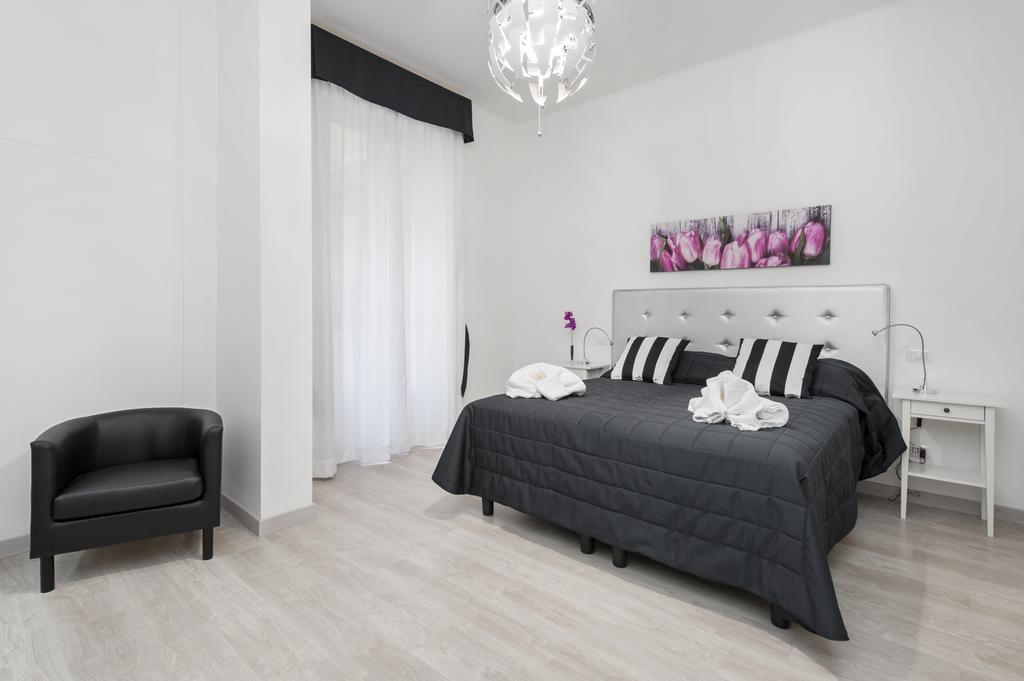 Black Rooms Colosseo Roma Ngoại thất bức ảnh