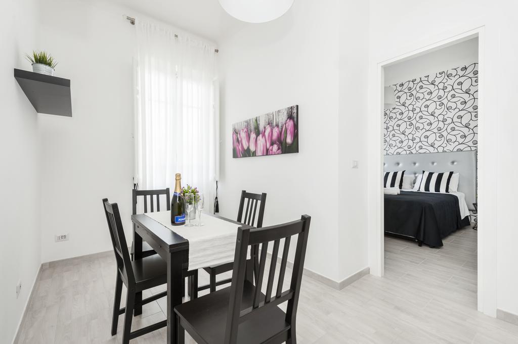 Black Rooms Colosseo Roma Ngoại thất bức ảnh