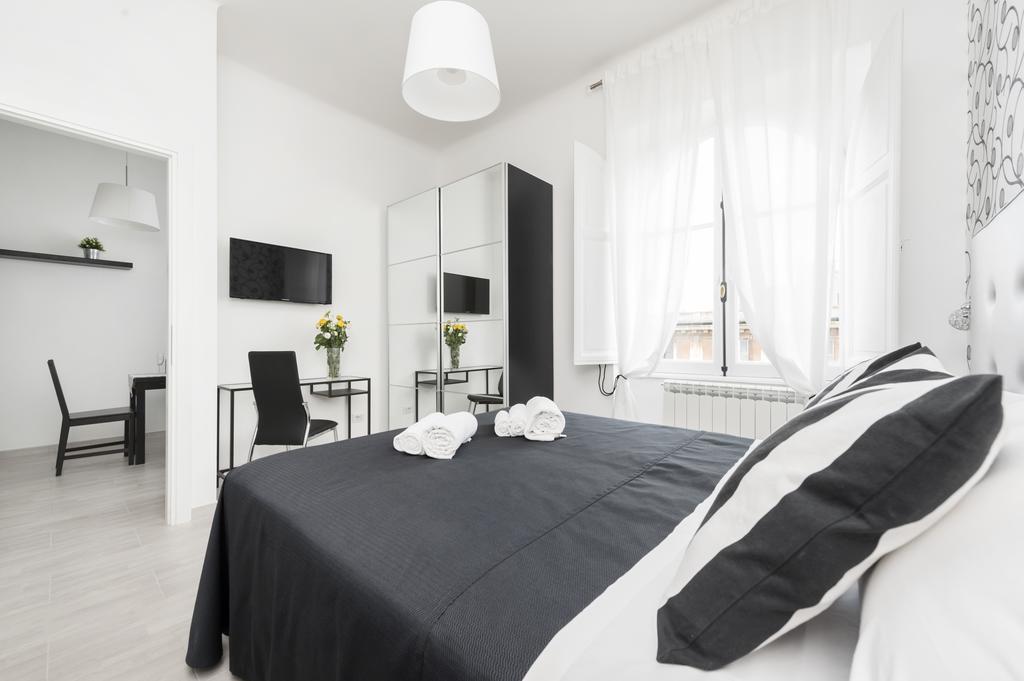 Black Rooms Colosseo Roma Ngoại thất bức ảnh
