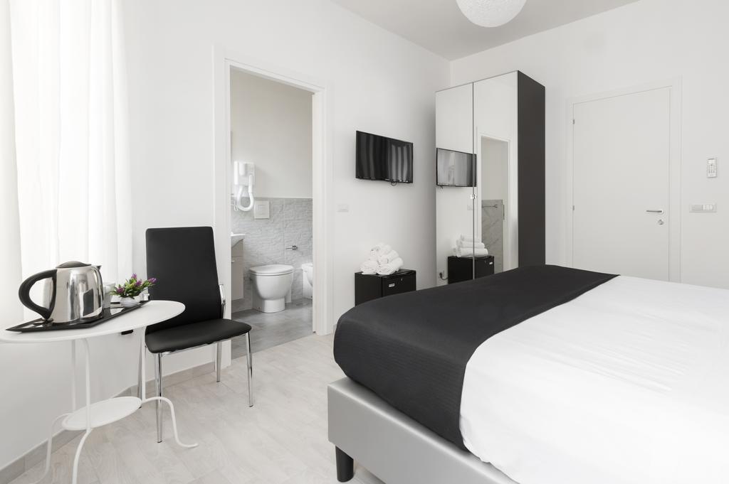 Black Rooms Colosseo Roma Ngoại thất bức ảnh