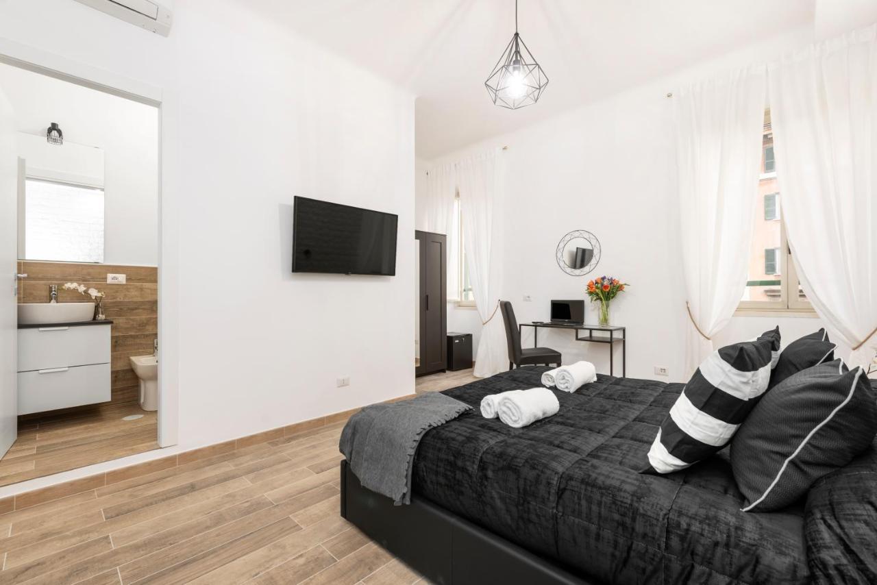 Black Rooms Colosseo Roma Ngoại thất bức ảnh